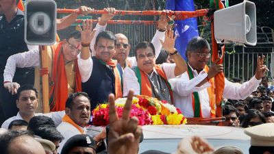 Uddhav Thackeray’s ‘offer’ to Nitin Gadkari draws jeers from BJP