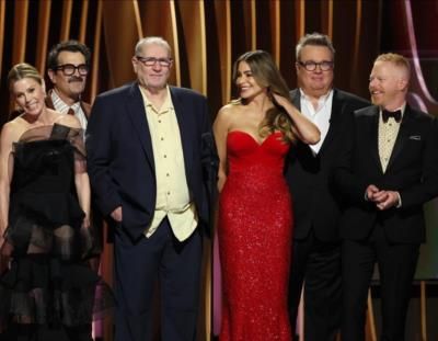 Celebrating The Enduring Connection Of Modern Family Cast Members
