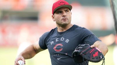 Joey Votto Joins AL Contender As Free Agency Drought Finally Ends