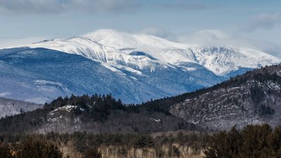 Hypothermic hiker rescued after trying to climb icy Mount Washington in sneakers