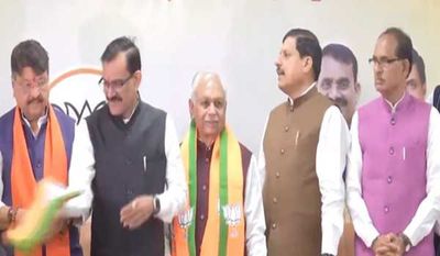 Lok Sabha Elections: Senior Congress leader and former Union Minister Suresh Pachouri joins BJP