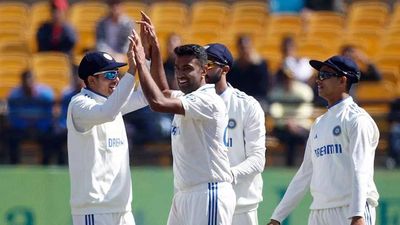 5th Test: India eye victory as Ravichandran Ashwin dents England top order