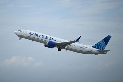 Mexico-Bound Plane Lands In LA Making United Airlines' Fourth Emergency Of The Week
