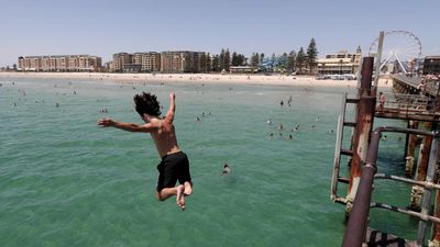 Southeastern Australia swelters as temp records tumble