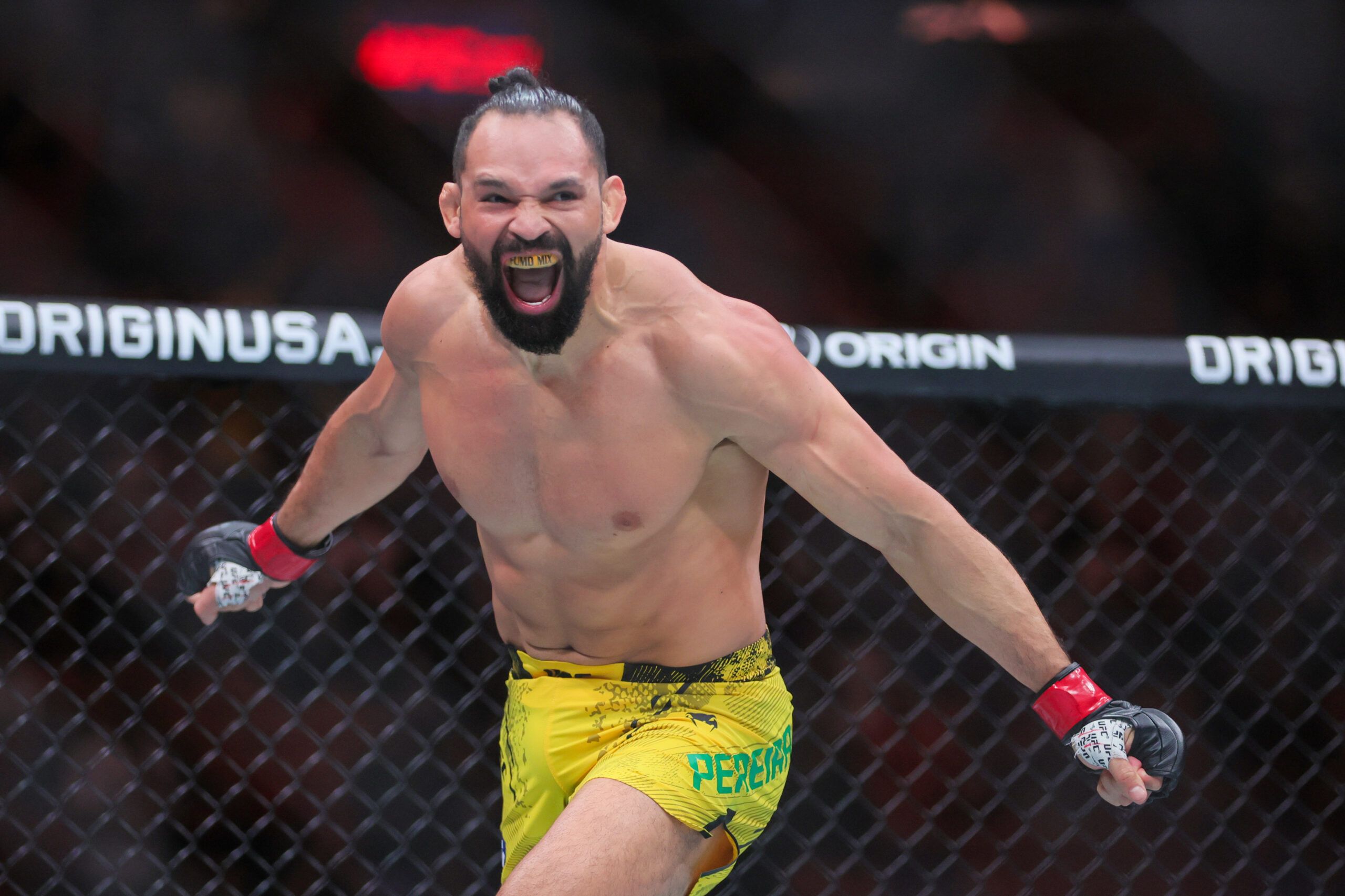 Michel Pereira def. Michal Oleksiejczuk at UFC 299:…