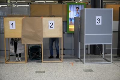 Early Voting Underway In Russia Ahead Of Presidential Election