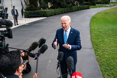 Follow Biden's lead, ignore the pundits
