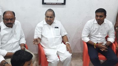 Kapu leader Mudragada Padmanabham to join YSRCP in the presence of Chief Minister Jagan on March 14
