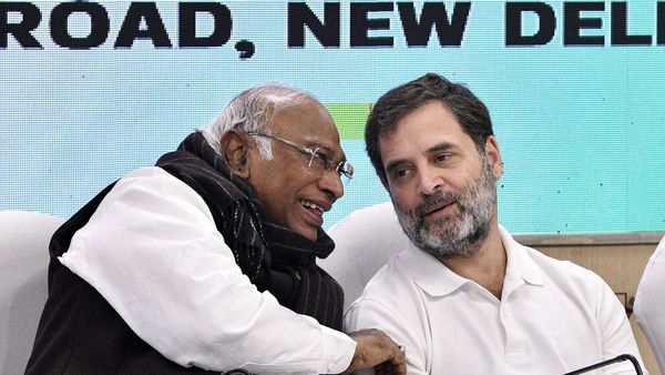 Congress criticises BJP MP Hegde’s remarks on changing the Constitution