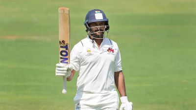 Ranji Trophy Final: Shreyas Iyer, Ajinkya Rahane fail again but all-round Shardul Thakur rescues Mumbai