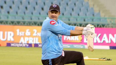 Shane Watson in contention to become next Pakistan coach