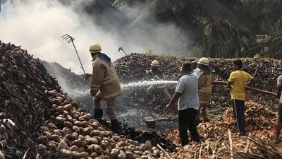 Fire at coconut fibre godown near Ambur