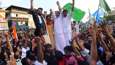 UDF candidate Shafi Parambil gets a rousing reception in Vadakara
