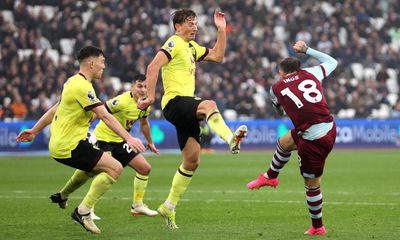 Danny Ings rescues point in stoppage time for West Ham against Burnley
