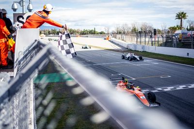 Formula Winter Series Barcelona: Peebles doubles up to claim title