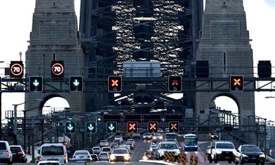 Sydney Harbour Bridge and tunnel drivers would be charged tolls in both directions under shakeup