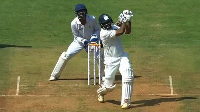 Watch: Shardul Thakur's spectacular straight sixes to revive Mumbai innings in Ranji Trophy final against Vidarbha