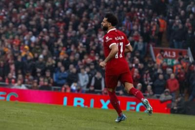 Mohamed Salah's Dynamic Performance: A Visual Showcase
