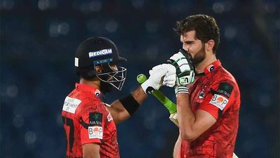 Watch: Shaheen Afridi responds to doubters with 'finger on your lips' celebration in PSL