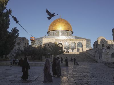 As Ramadan begins, uncertainty and anxiety surround the Al-Aqsa mosque