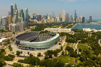 Bears prepared to provide $2 billion in private funding for new lakefront stadium to replace Soldier Field