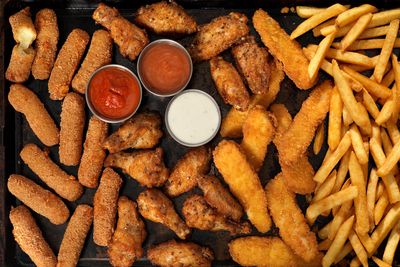 How to combine the 2 best bar foods