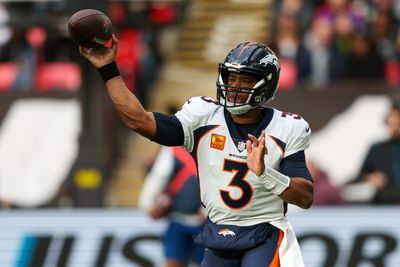 First quarterback domino falls as Russell Wilson lands in Pittsburgh