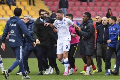 Lecce Coach Fired After Alleged Head Butt Incident