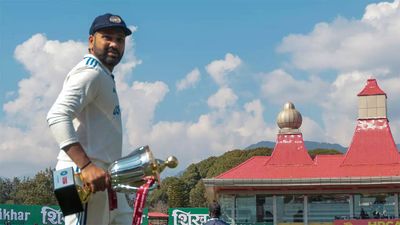 'Rohit Sharma is not in-your-face, aggressive captain like Virat Kohli'