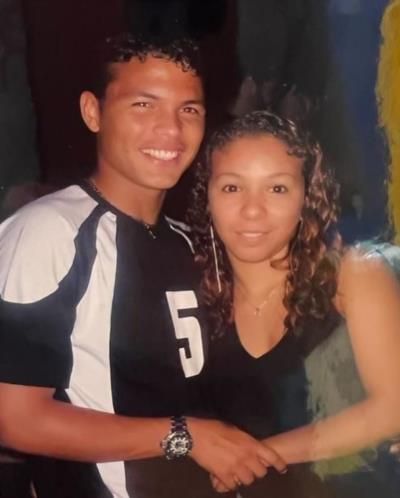 Thiago Silva's Heartwarming Photoshoot With Wife Radiates Love And Bond