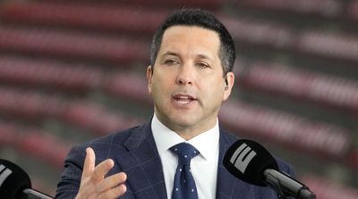 ESPN’s Adam Schefter Shares Egregious Phone Screen Time Amid Hectic Day of NFL Free Agency