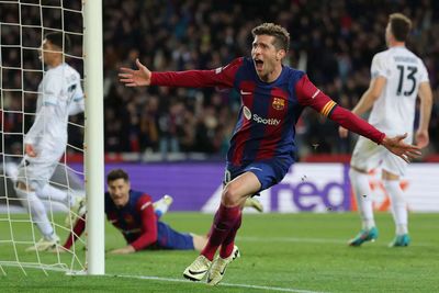 Barcelona advance to Champions League quarter-finals with victory over Napoli