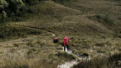Bushwalking tourist dies on remote Tasmania hike