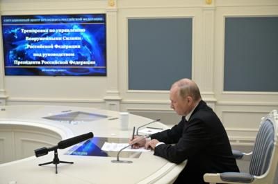 Putin's Nuclear Warning Amid US-Ukraine Aid