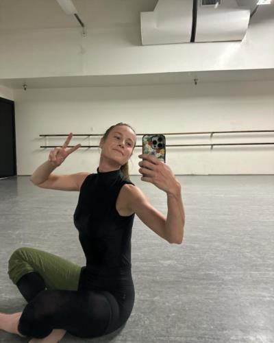 Brie Larson: Balancing Strength And Style In Black Activewear