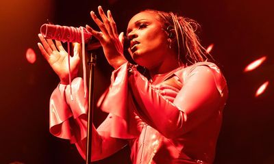 Amaarae review – from punk swagger to silky singing, there’s nothing this pop star can’t do