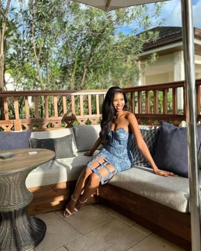 Lesego Chombo Glows In Sun-Drenched Photos