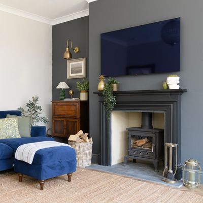 Should you put a TV above the mantelpiece? Experts all agree on this newly sparked debate