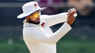 Shreyas Iyer to take field for Mumbai on last day of Ranji Trophy final