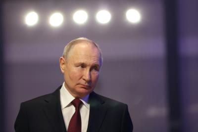 Putin Warns U.S. Against Sending Troops To Ukraine