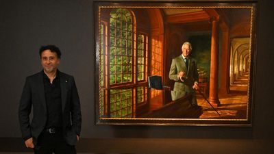 Royal portraitist's debut Aussie show fit for a king