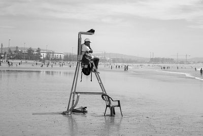 “Looky Looky”: 39 Photos I Took Of Things On The Beach That Fascinated Me