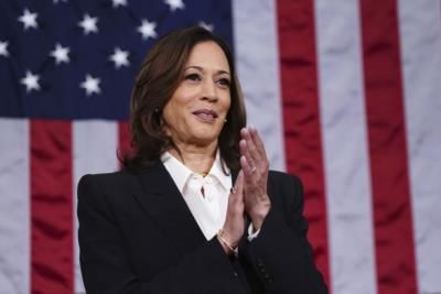 Vice President Harris Tours Minnesota Clinic Amid Abortion Rights Battle