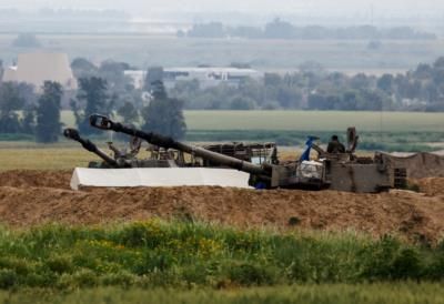 Israeli Fire Kills Six Gazans Waiting For Aid Trucks