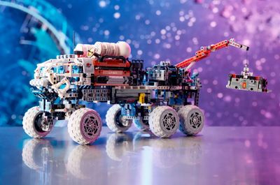 New Lego Technic Mars Crew Exploration Rover is sci-fi but built with NASA's help