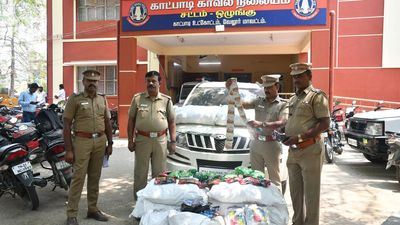 604 kg of gutka seized in Vellore on T.N - A.P border