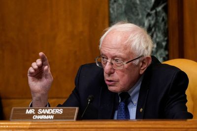 Sanders Proposes 32-Hour Workweek Bill, Advocating For Better Work-Life Balance
