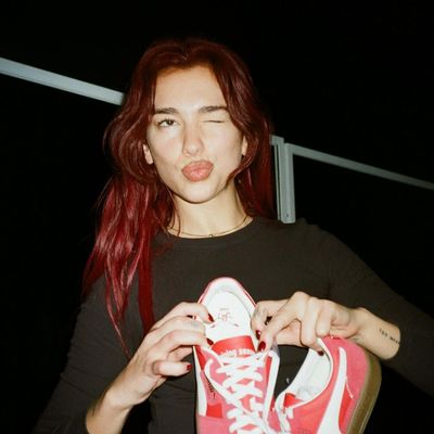 Emily Ratajkowski and Dua Lipa Are Bringing an Under-$100 Vintage Puma Sneaker Back