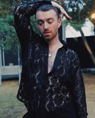 Sam Smith: A Captivating Display Of Confidence And Style