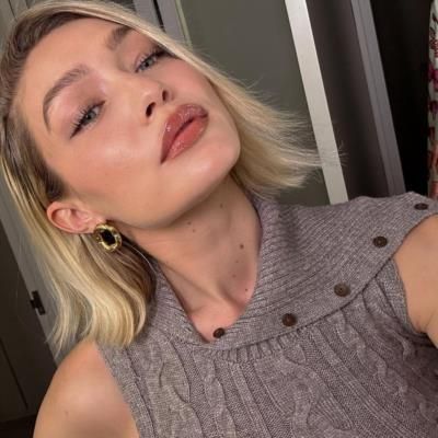 Gigi Hadid Radiates Effortless Beauty In Casual Selfie